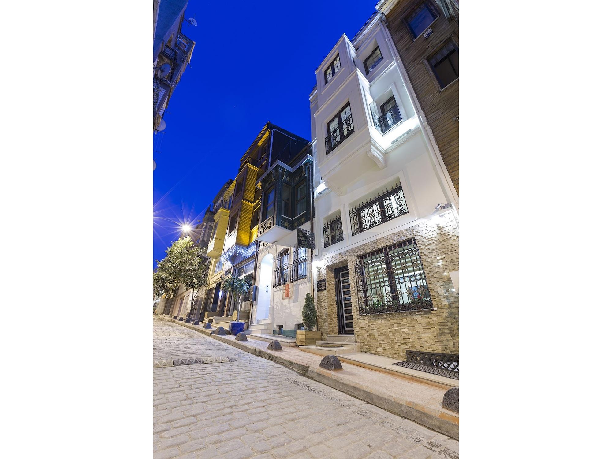 Zendy Suite Hotel Istanbul Exterior photo